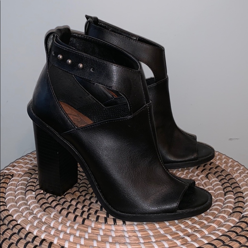 Crown Vintage Bootie
